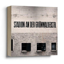 Laden Sie das Bild in den Galerie-Viewer, Stadion an der Grünwalderstraße